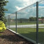 Dekorációs lehetőségek és színválasztás ponthegesztett kerítésnél